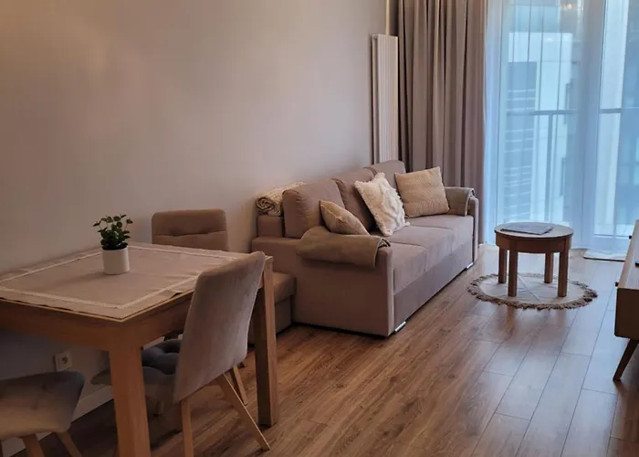 Apartment Wilda Corner Street View