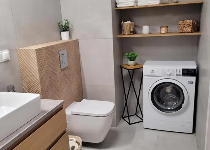 Wilda Corner Street View Apartment