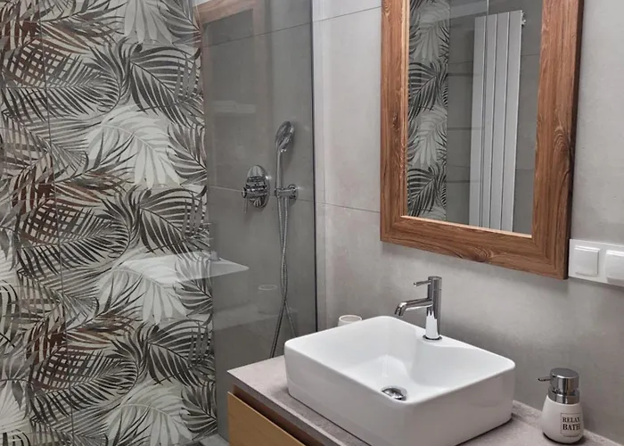 Apartment Wilda Corner Street View *