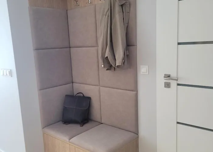 Wilda Corner Street View Apartment